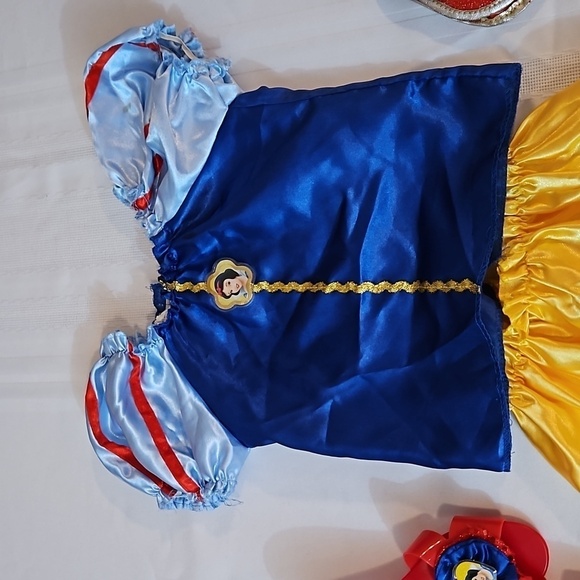 Disney's Snow White Child's Costume size 4-6x - Picture 4 of 11